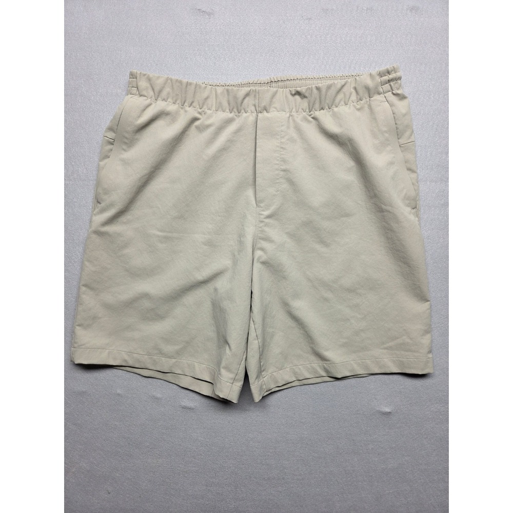 Lululemon Mens Commission Shorts Khaki Tan Size L 7 Inch Inseam LM7AXLS